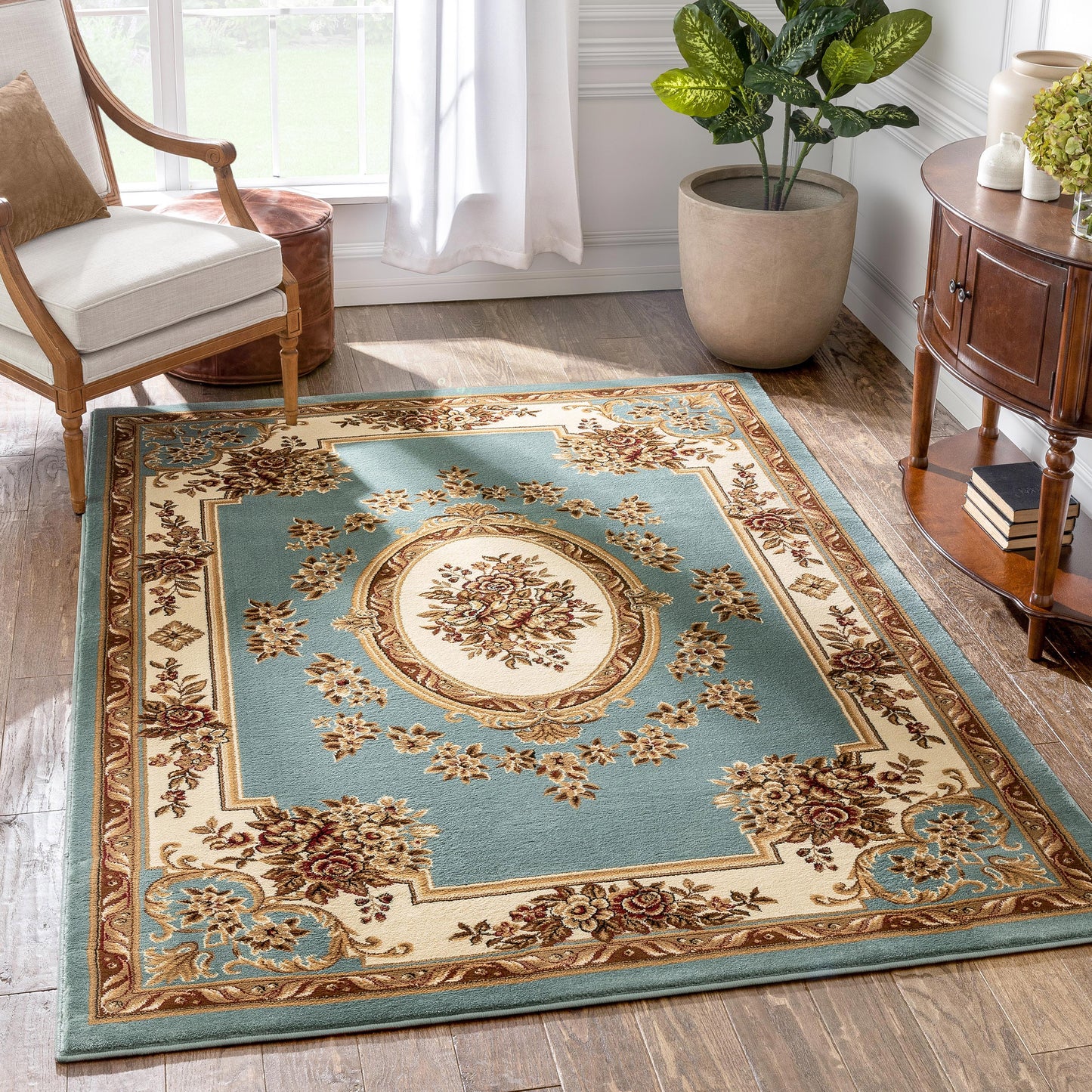 Le Petit Palais Light Blue Traditional Rug 3636