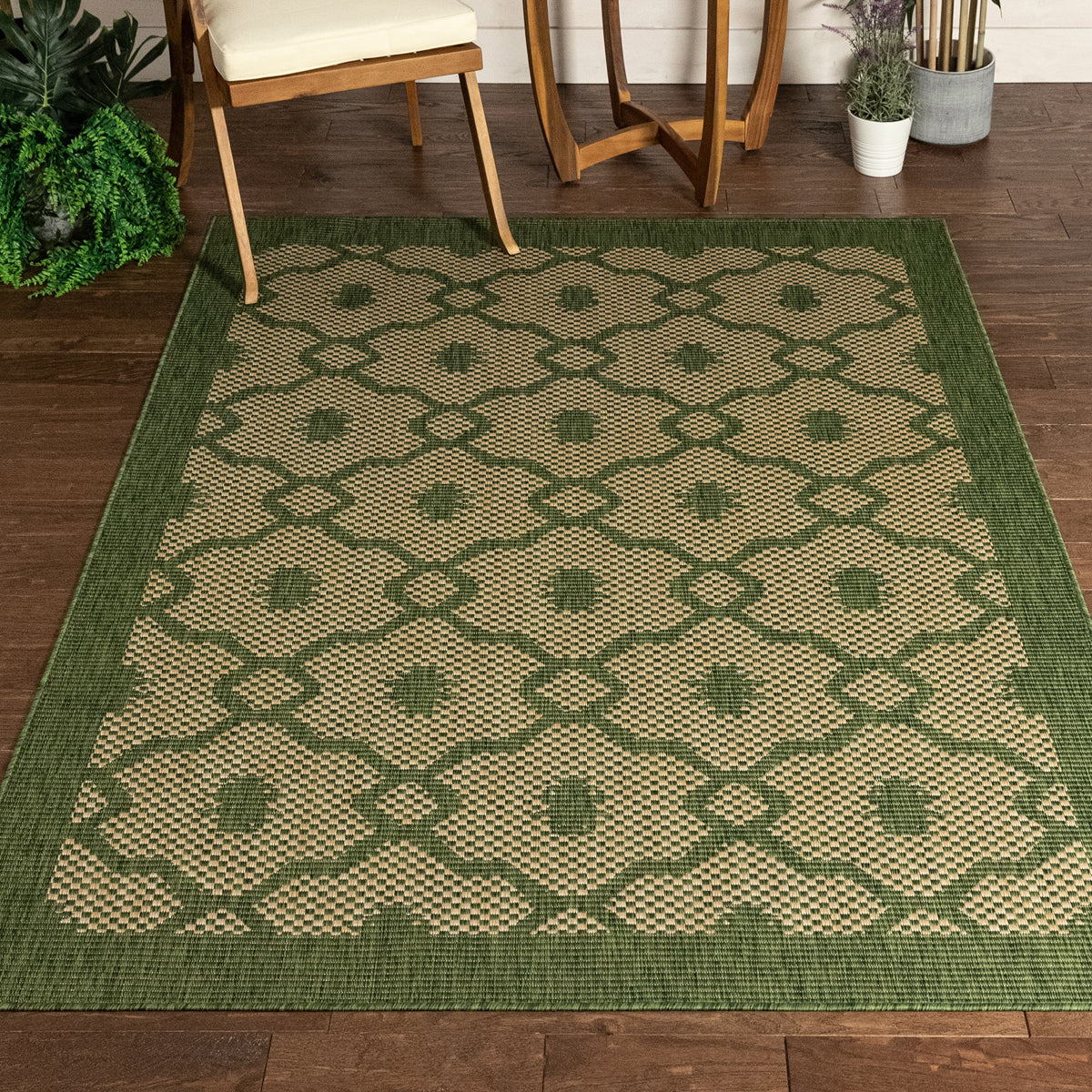 Sol Lattice Trellis Indoor Outdoor Green Flatweave Rug MED-105