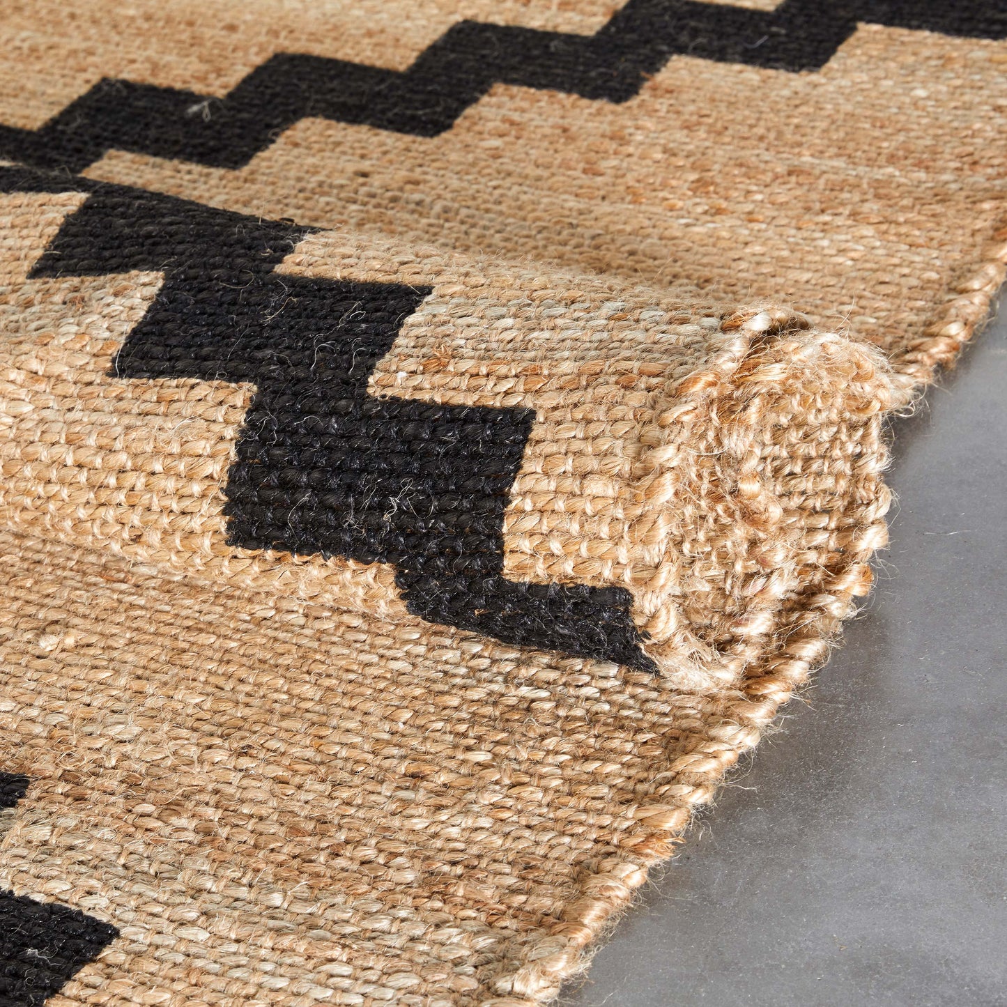 Rabia Jute Tribal Natural Black Hand-Woven Chunky-Textured Rug SAB-12
