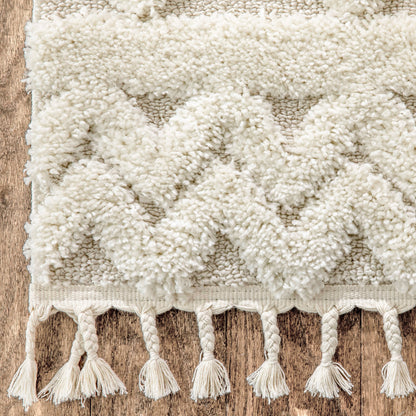 Austen Ivory Vintage Diamond Pattern Ivory Farmhouse Rug SAL-142
