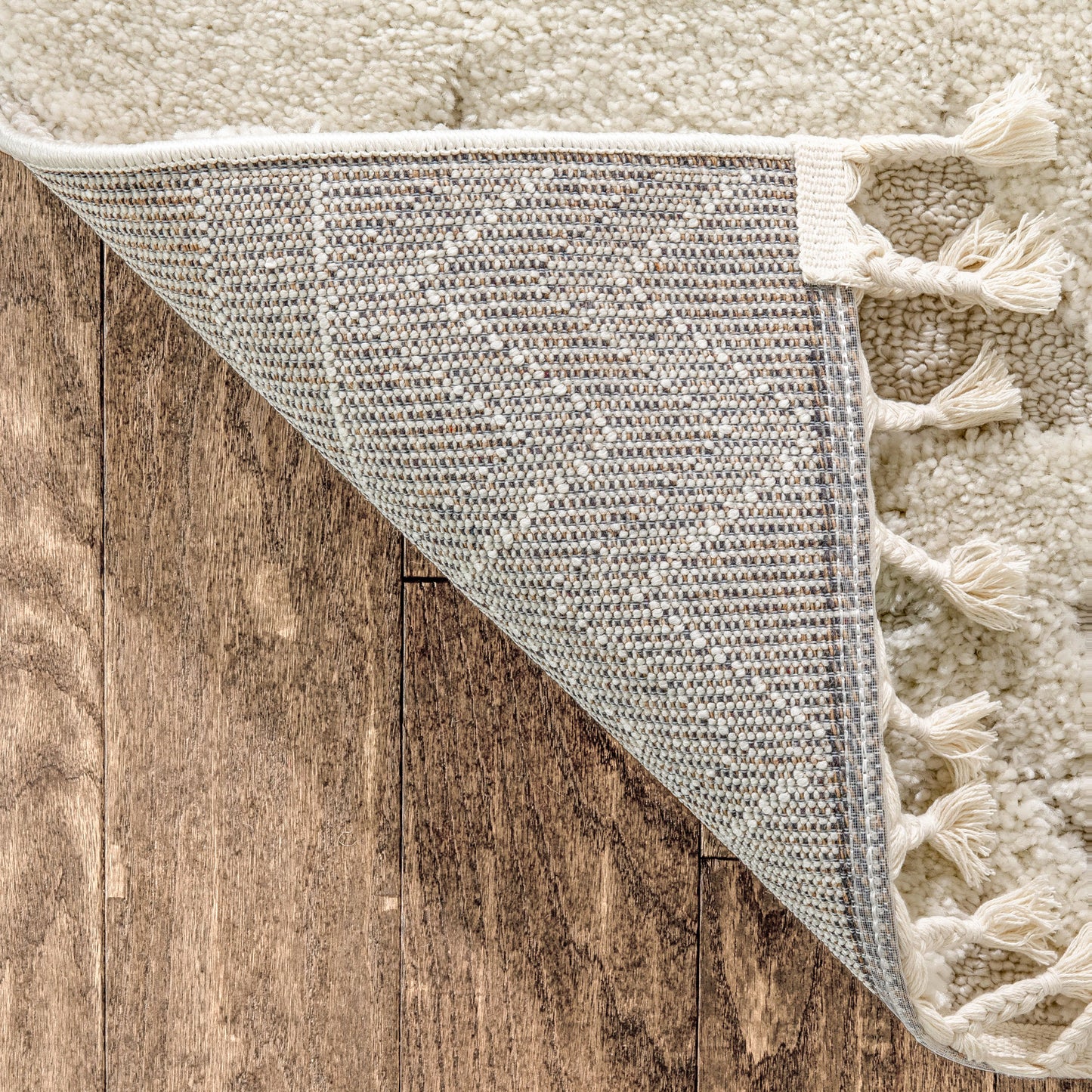 Austen Ivory Vintage Diamond Pattern Ivory Farmhouse Rug SAL-142