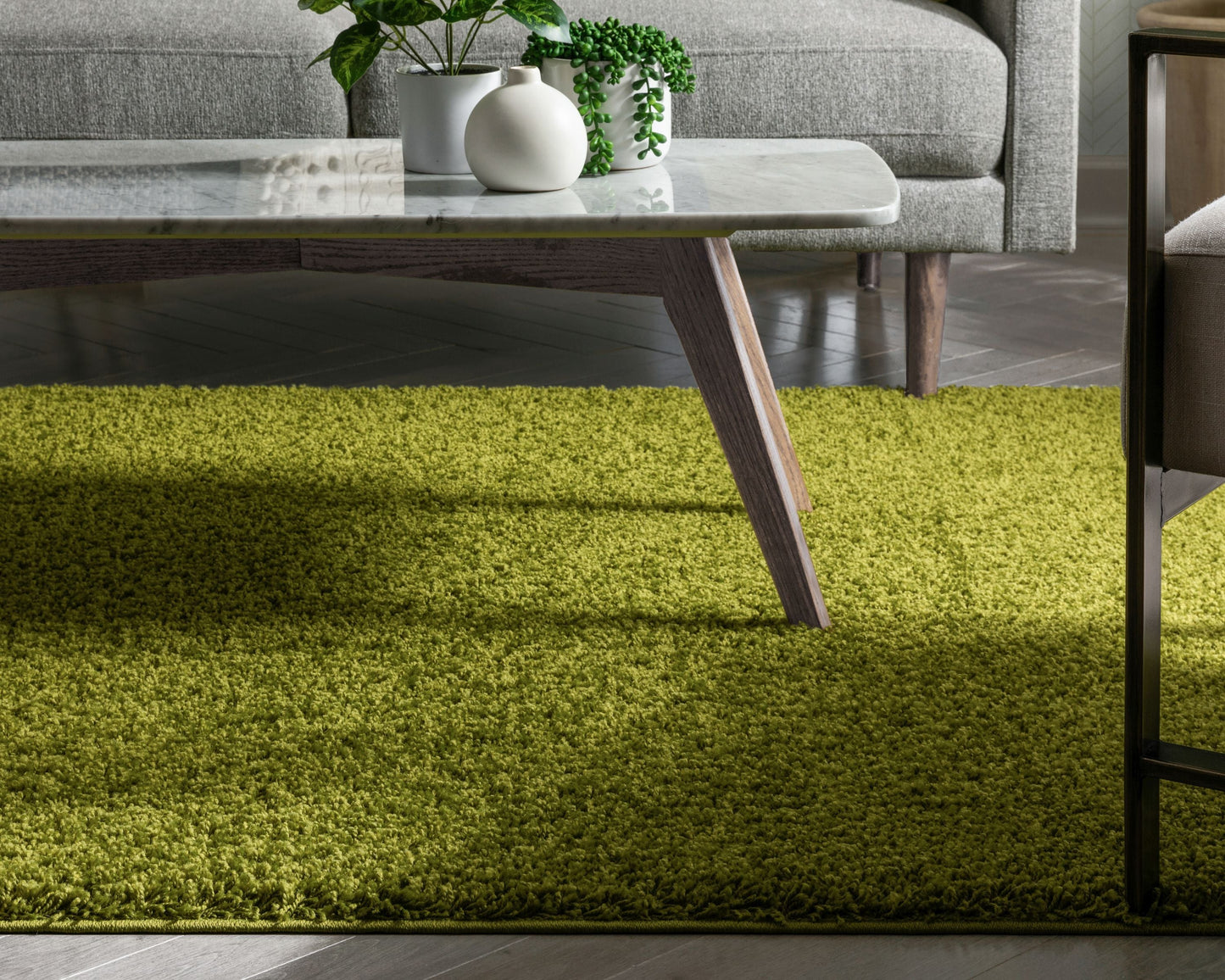 Plain Green Solid Rug 7045