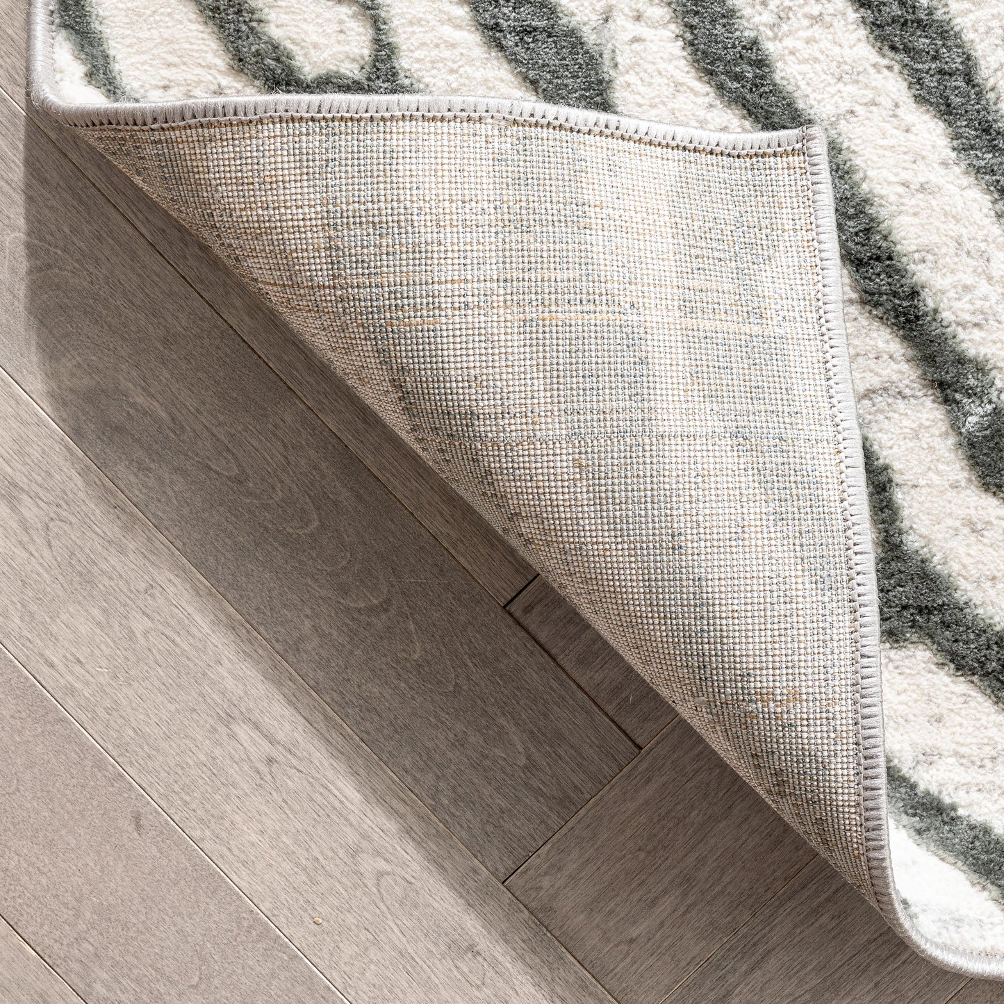 Asiya Modern Geometric Ivory High-Low Rug ANT-22