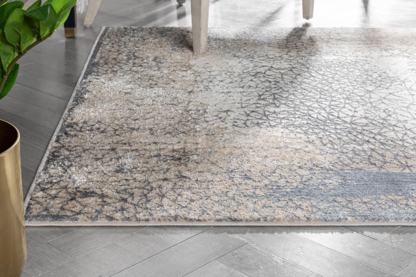 Joelle Vintage Abstract Floral Grey Glam Rug CAI-77
