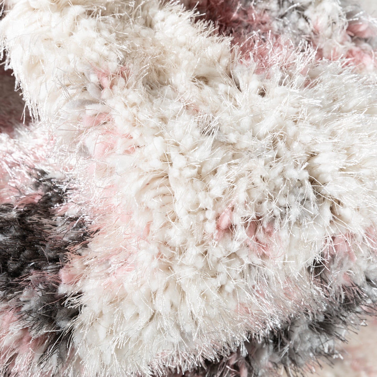 Sariah Modern Abstract Ivory Blush Shag Rug CAN-19