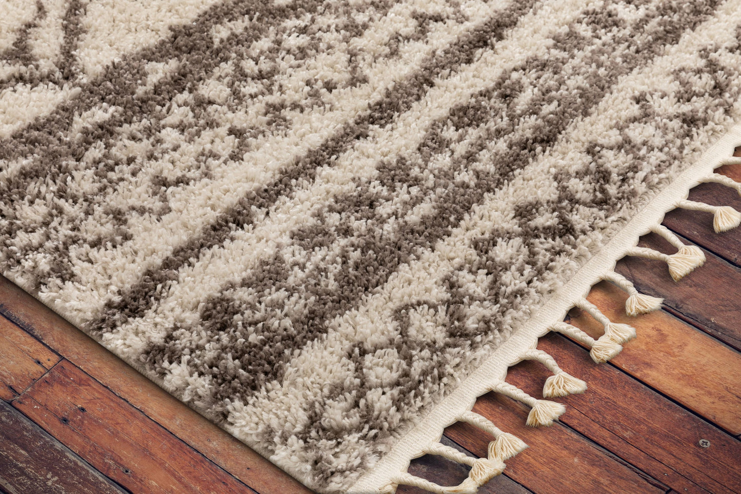 Lyle Natural Modern Tribal Moroccan Trellis Shag Rug CB-02