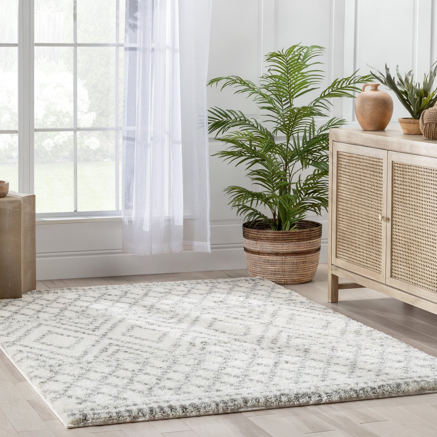 Evora Moroccan Diamond Pattern Ivory Thick & Soft Shag Rug CE-12
