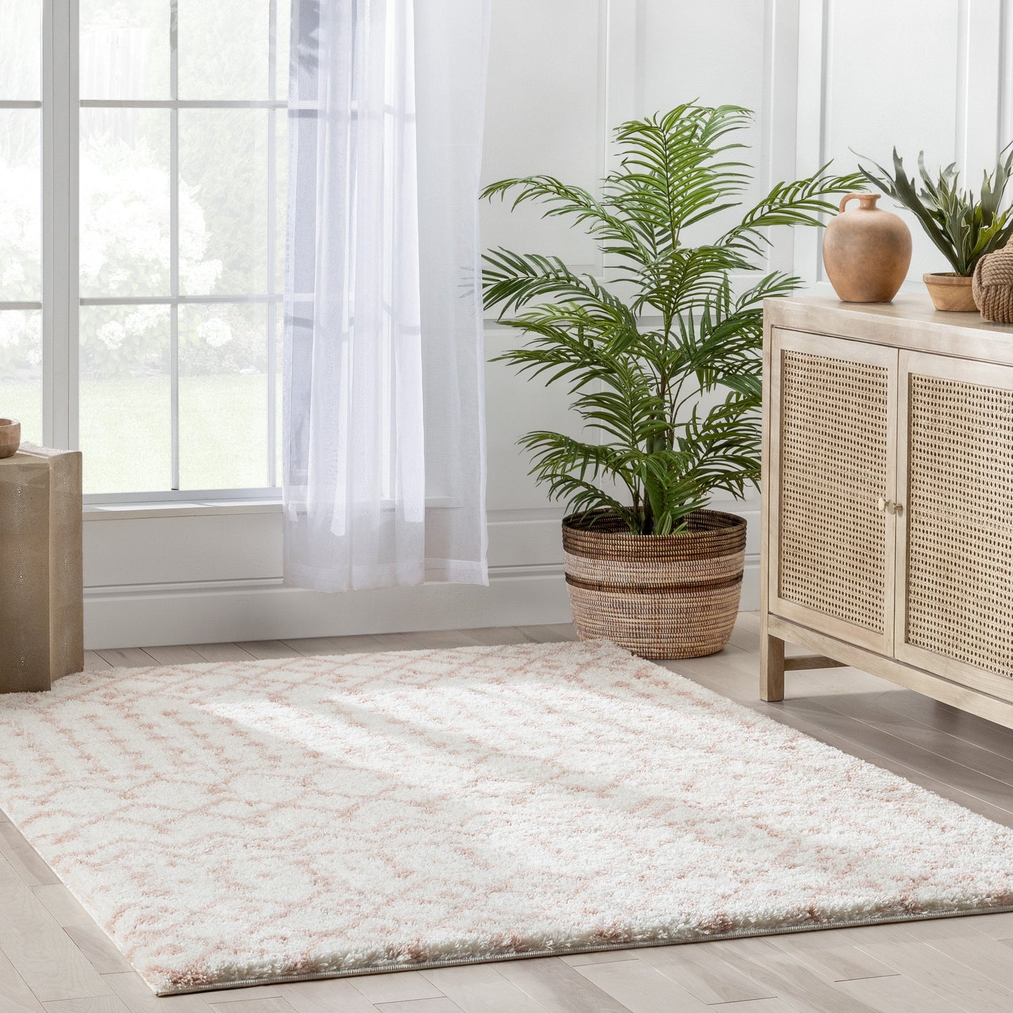 Coimbra Moroccan Diamond Pattern Blush Thick & Soft Shag Rug CE-29