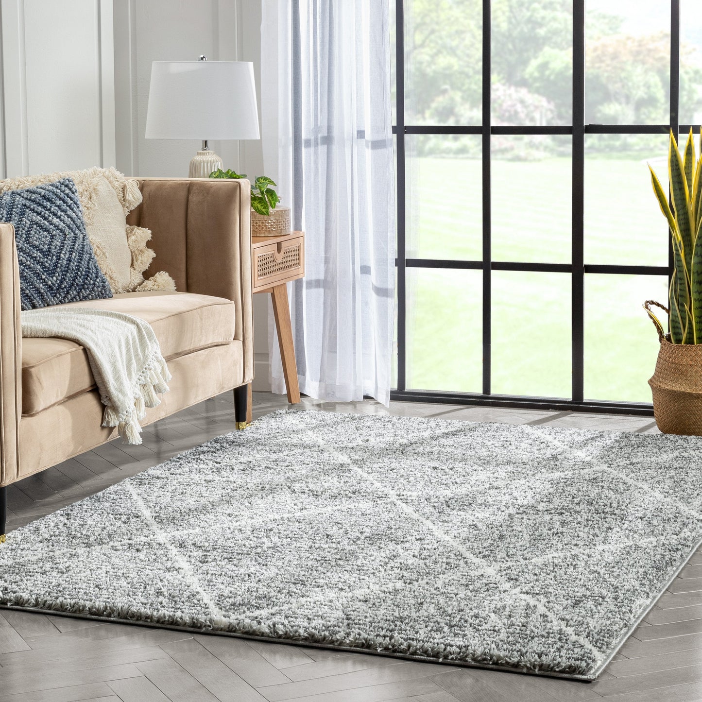 Aviero Moroccan Lattice Trellis Grey Thick & Soft Shag Rug CE-47