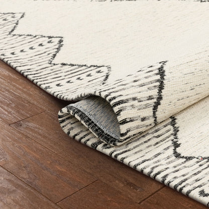 Kippa Moroccan Diamond Pattern Beige Kilim-Style Rug CHA-52