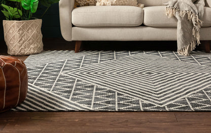 Kapa Contemporary Geometric Chevron Stripes Grey Kilim-Style Rug CHA-87