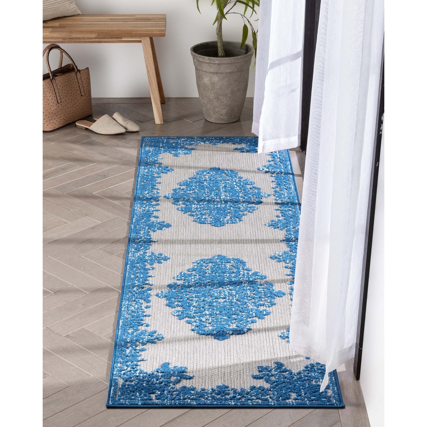 Arid Modern Medallion Persian Indoor/Outdoor Blue High-Low Rug DO-504