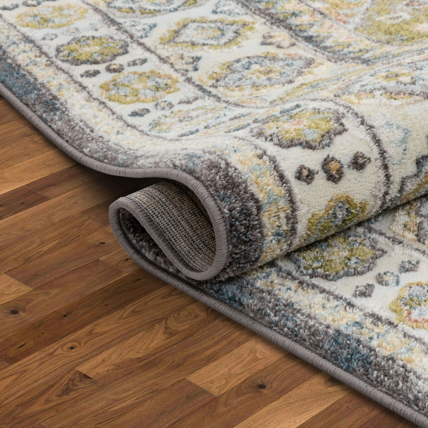 Aryn Vintage Tribal Medallion Floral Green Rug FA-25