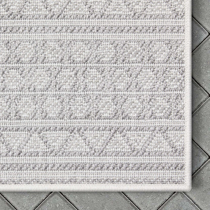 Arwen Tribal Indoor/Outdoor Grey Textured Rug FAL-17