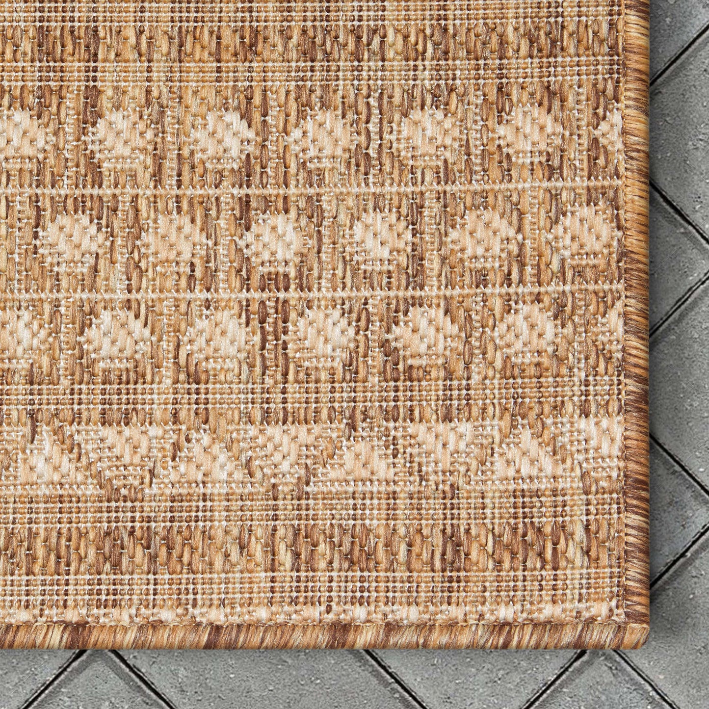 Arwen Tribal Indoor/Outdoor Brown Textured Rug FAL-18
