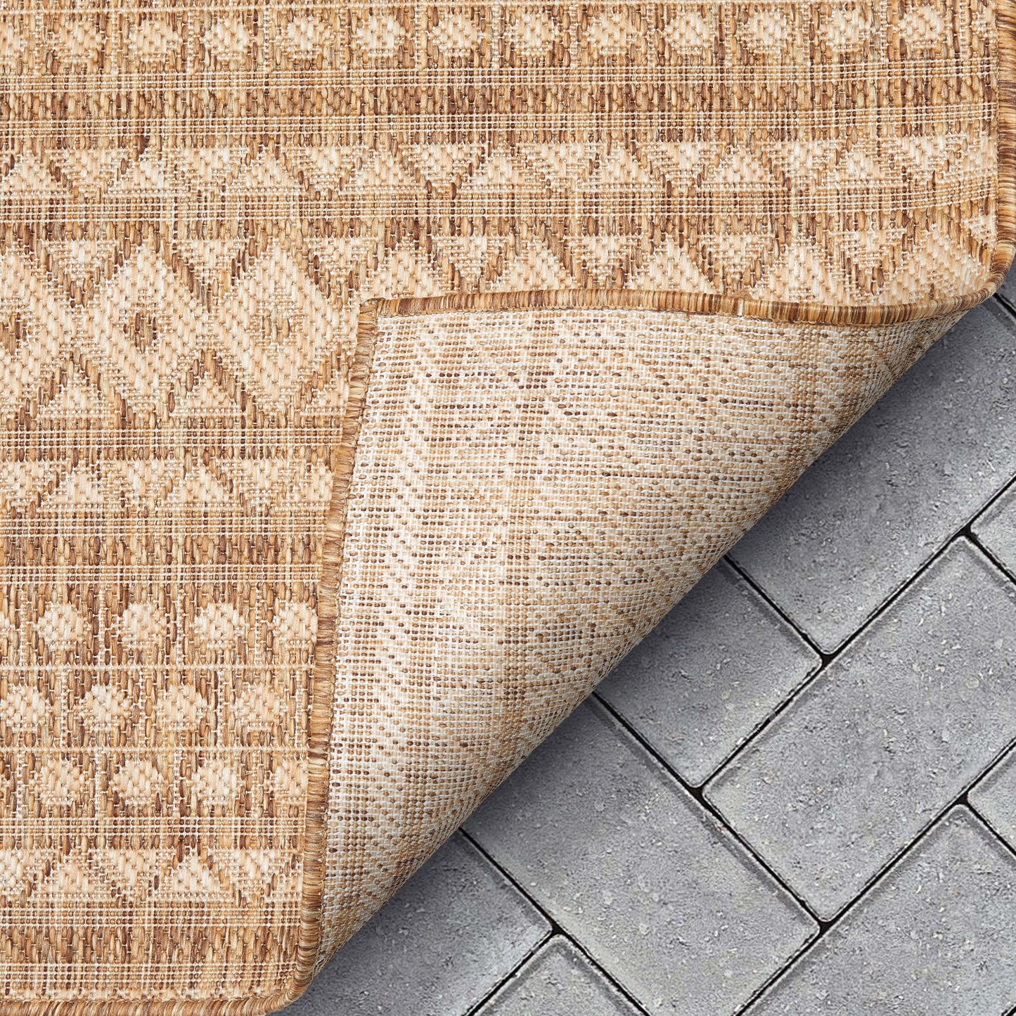 Arwen Tribal Indoor/Outdoor Brown Textured Rug FAL-18
