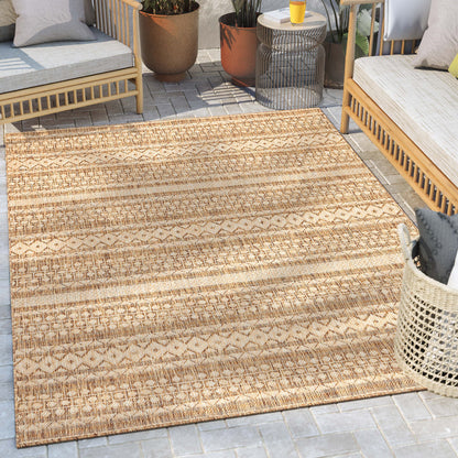 Arwen Tribal Indoor/Outdoor Brown Textured Rug FAL-18