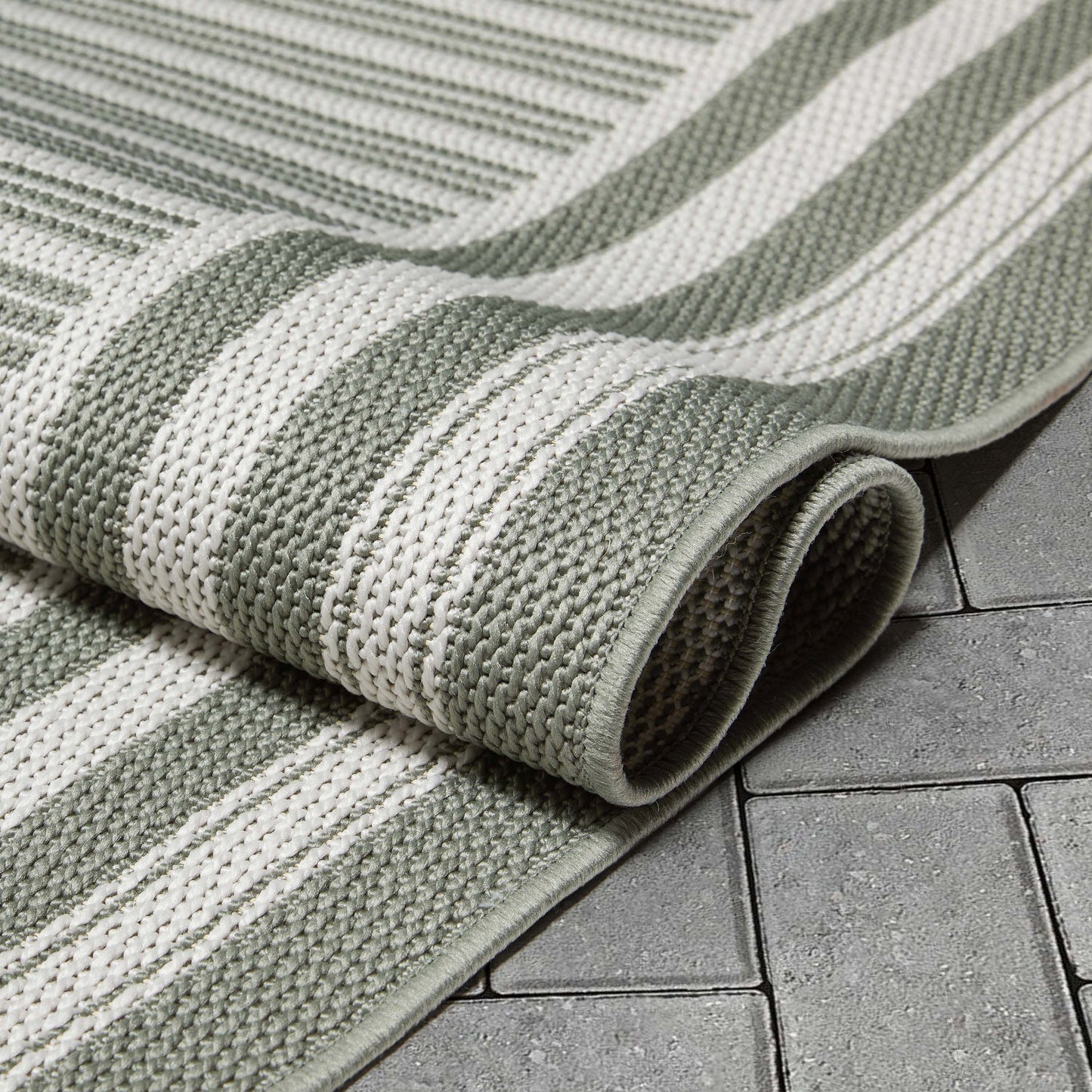 Frankie Modern Stripes Indoor/Outdoor Green Textured Rug FAL-25