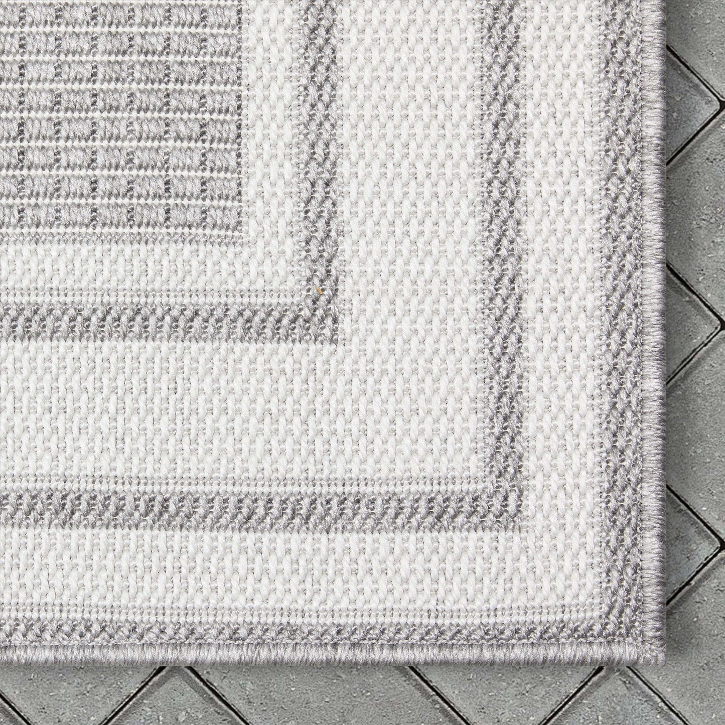 Perry Solid Border Pattern Indoor/Outdoor Grey Textured Rug FAL-37