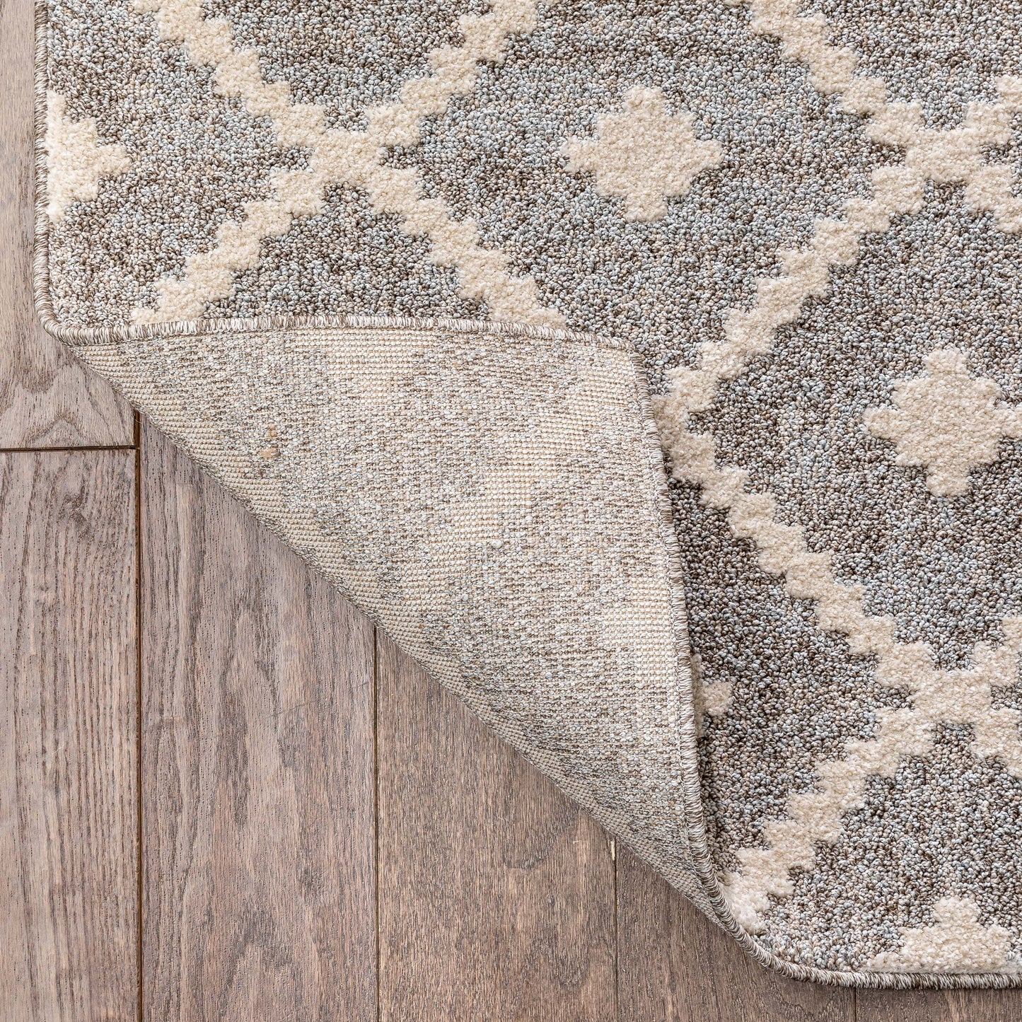Ailey Moroccan Lattice Trellis Ivory Looped Pile Rug HAR-52