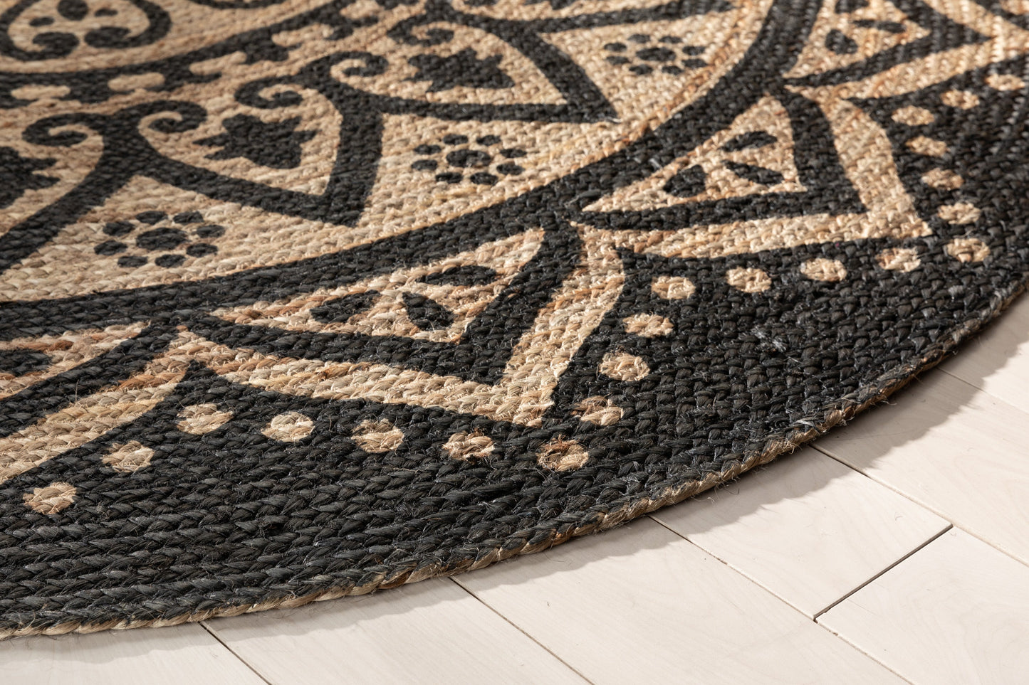 Kiera Bohemian Tribal Hand-Braided Jute Black Natural  Rug IRI-13