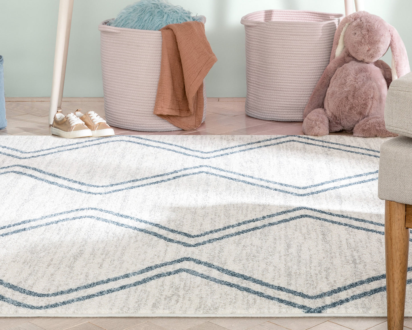 Reeve Modern Chevron Zig-Zag Blue Ivory Kids Rug KEN-34