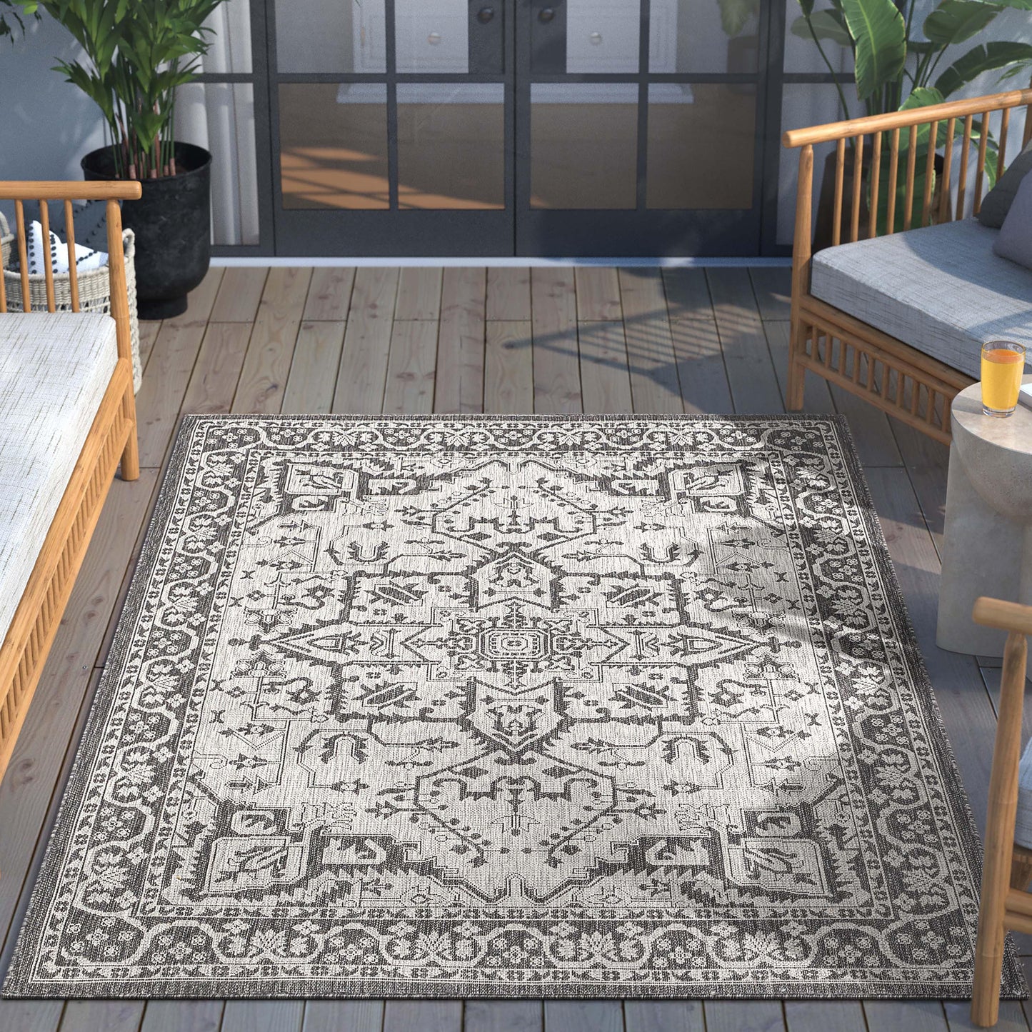 Celesine Oriental Medallion Indoor/Outdoor Black Flat-Weave Rug LIA-193