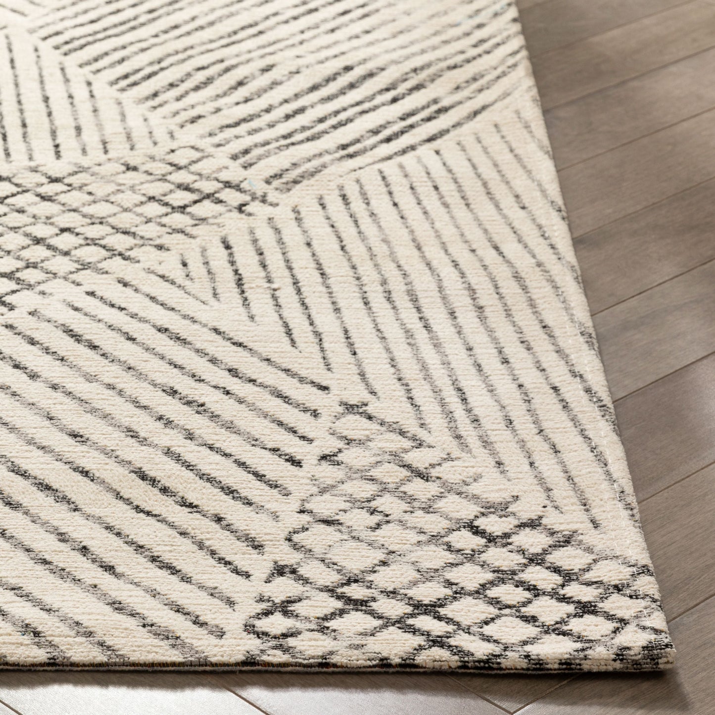 Este Mid-Century Modern Geometric Distressed Grey Kilim-Style Rug LL-107