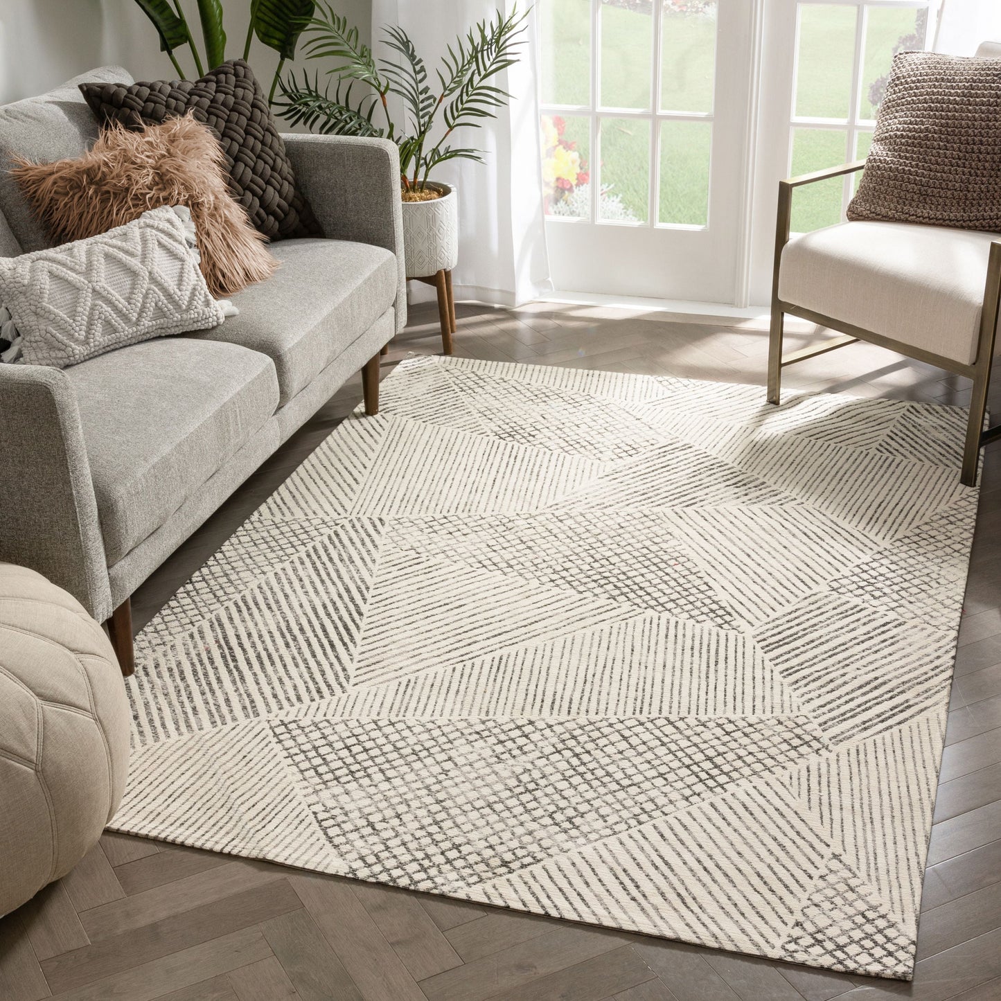 Este Mid-Century Modern Geometric Distressed Grey Kilim-Style Rug LL-107