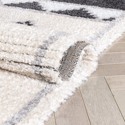Una Moroccan Diamond Medallion Pattern Grey High-Low Textured Pile Rug MYA-67