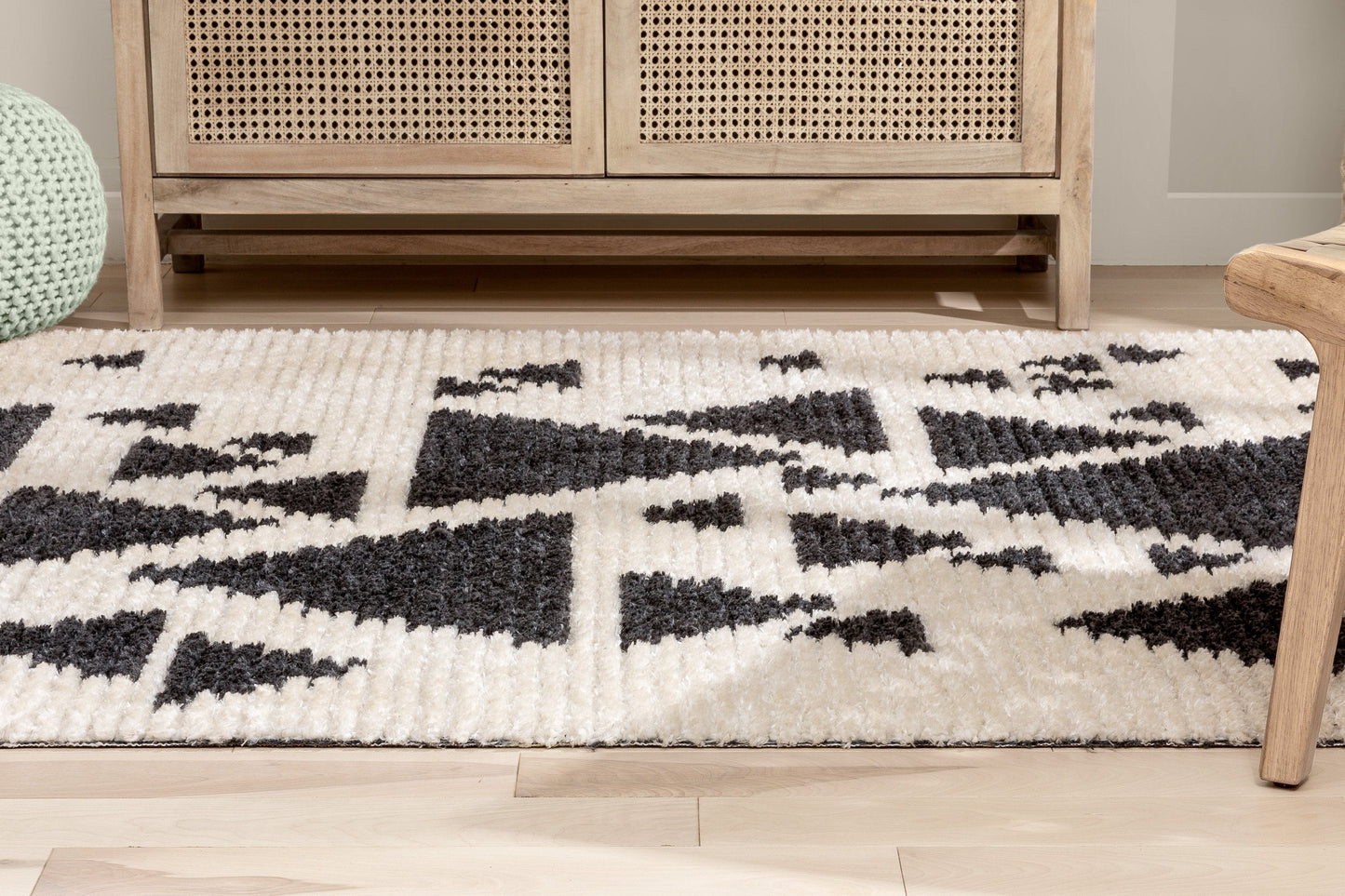 Elu Tribal Geometric Pattern Grey High-Low Textured Pile Rug MYA-87