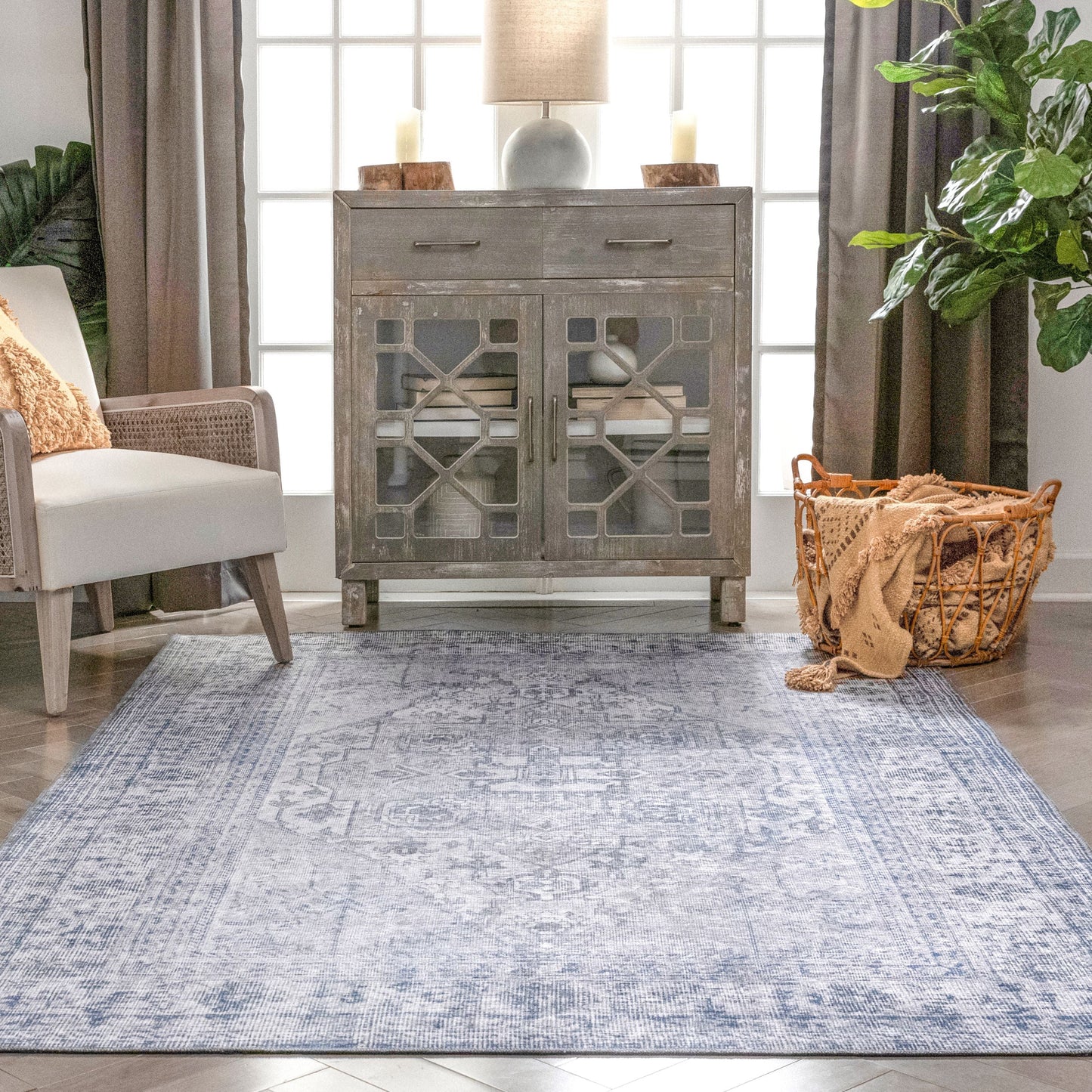 Gila Machine Washable Vintage Bohemian Medallion Oriental Grey Flat-Weave Distressed Rug NIL-17