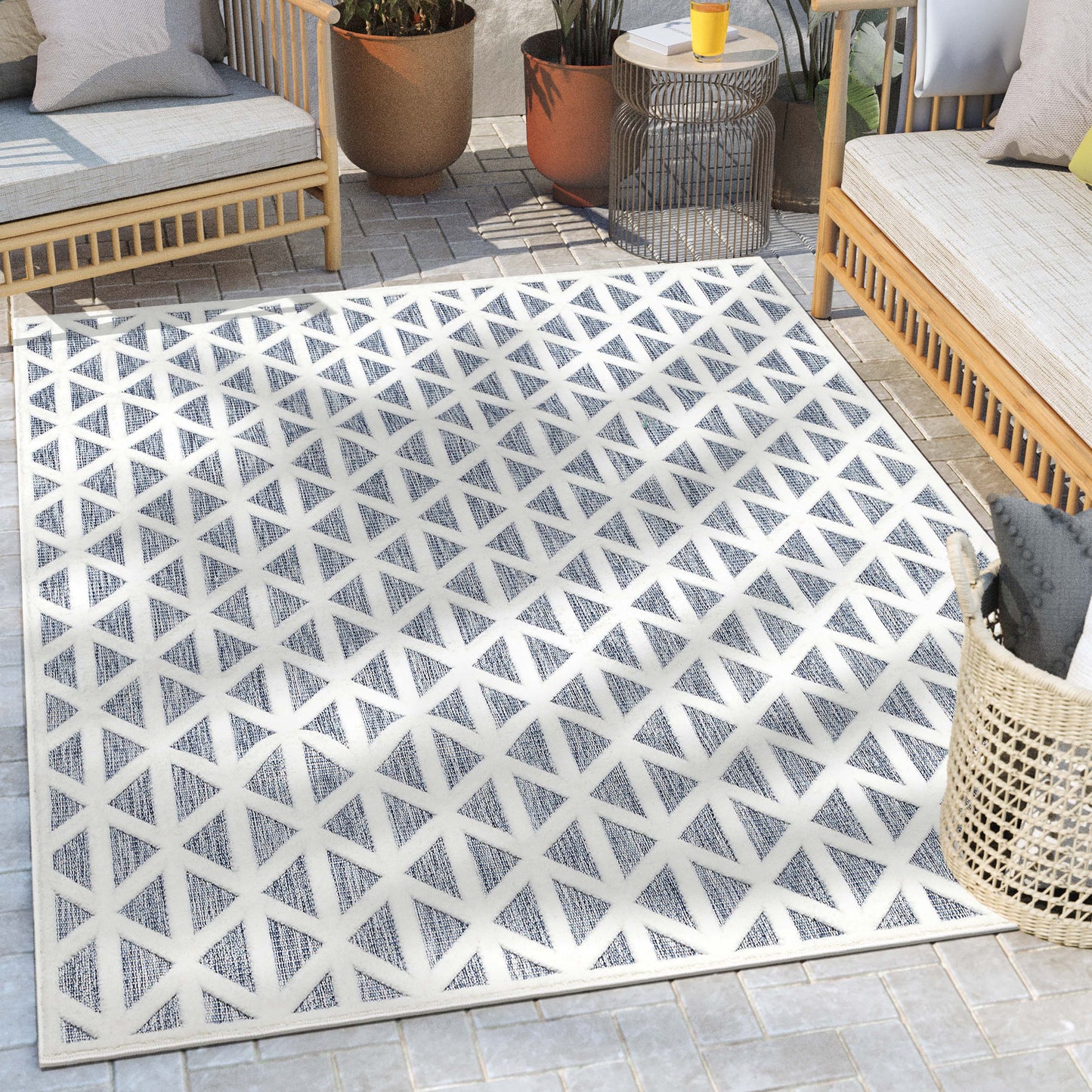 Ciel Modern Geometric Indoor/Outdoor Blue High-Low Rug SIL-14