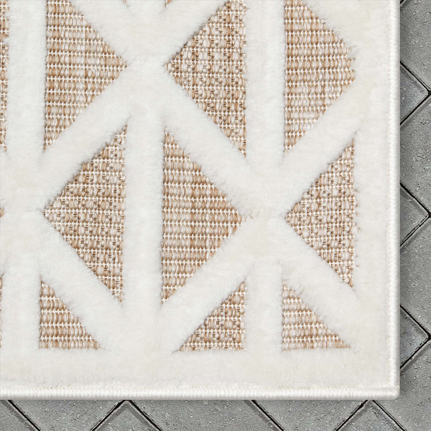 Ciel Modern Geometric Indoor/Outdoor Brown High-Low Rug SIL-18