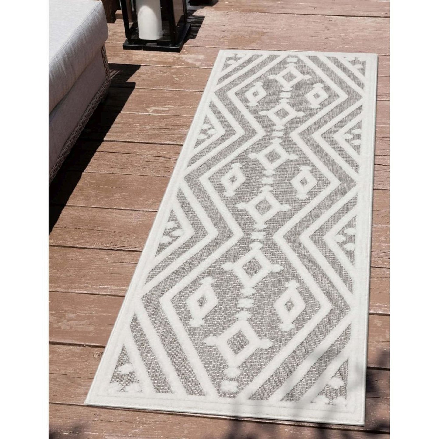 Mali Tribal Diamond Pattern Indoor/Outdoor Grey High-Low Rug SIL-37