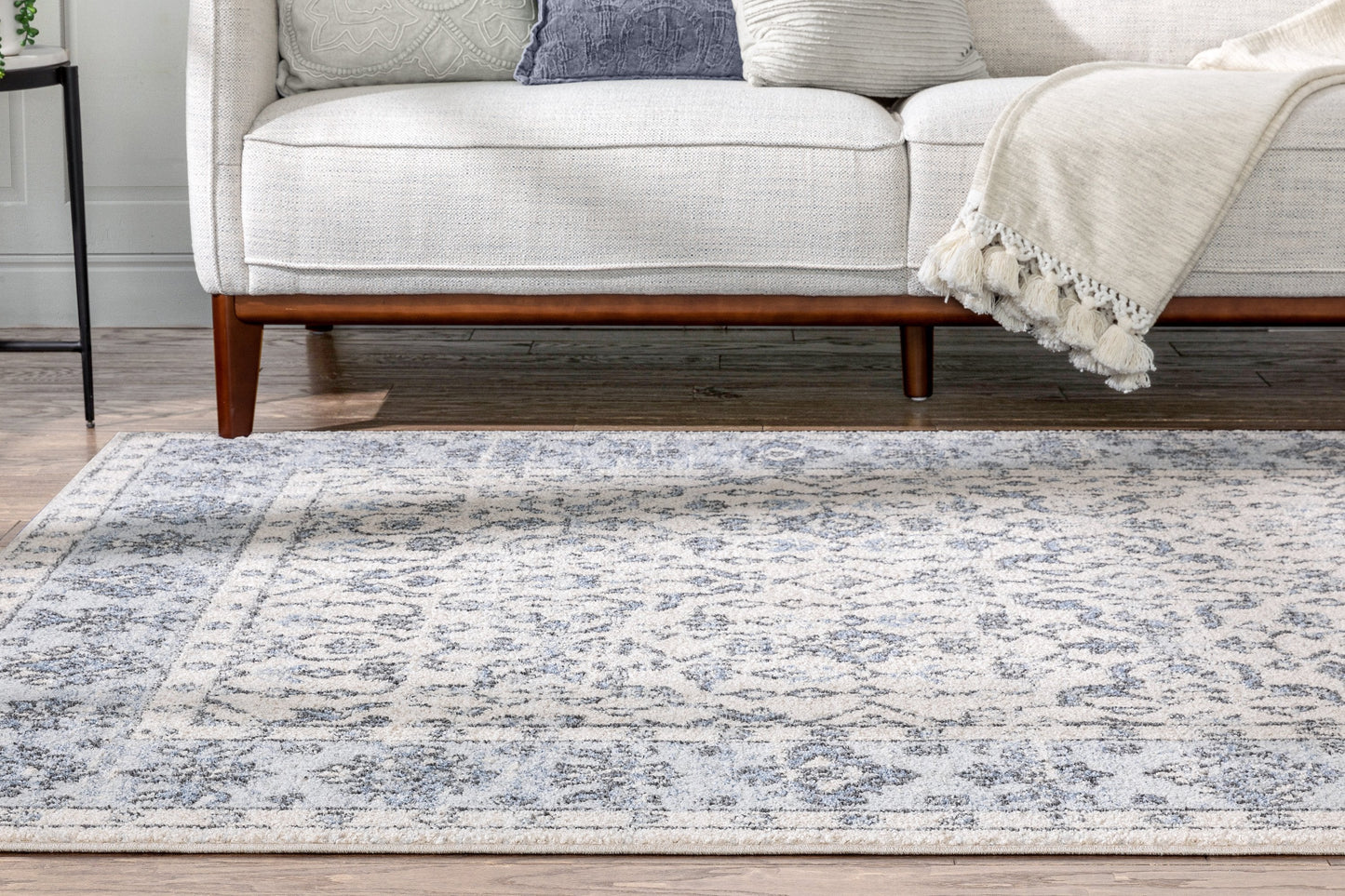 Savona Persian Floral Medallion Light Blue Rug TOP-26