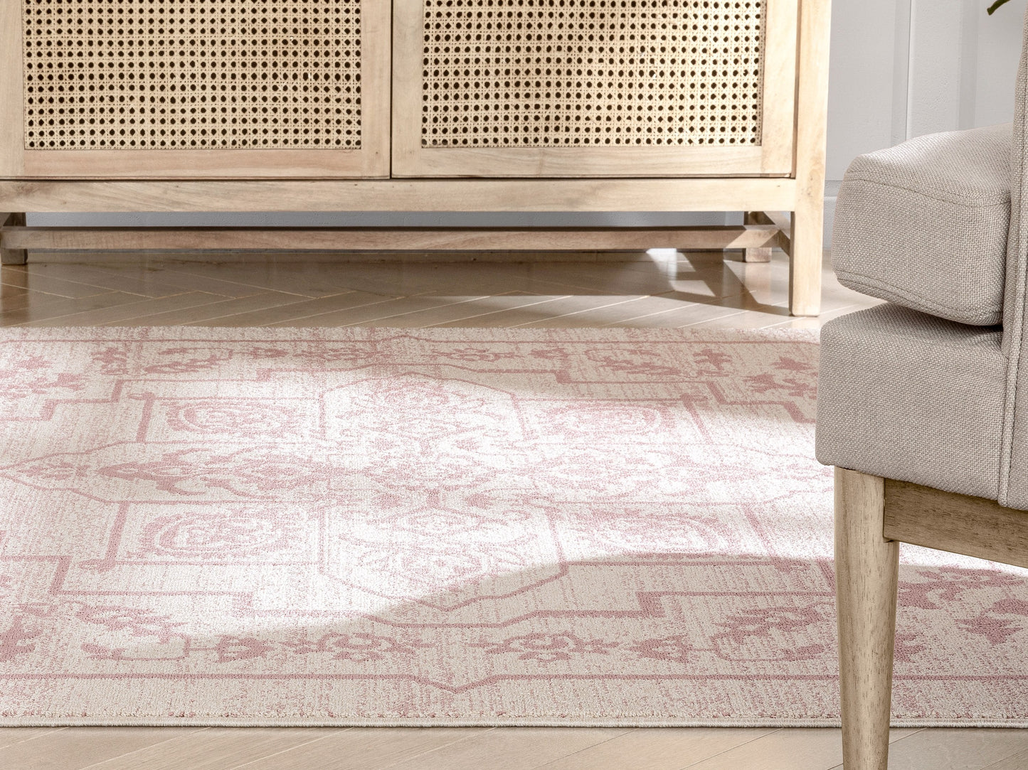 Valentina Oriental Medallion Pattern Blush Kilim-Style RugLDL-249