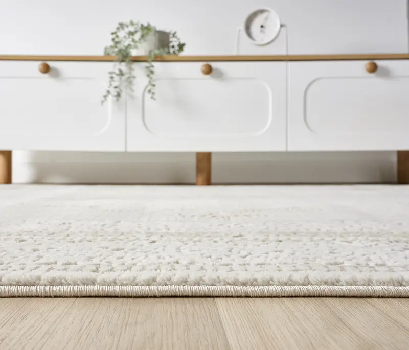 Lafayette Crest — Area rug — pile & edge